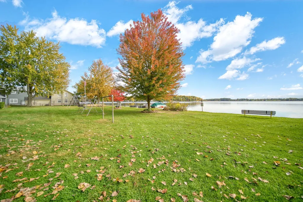 209 North Drive Brooklyn Village MI 49230