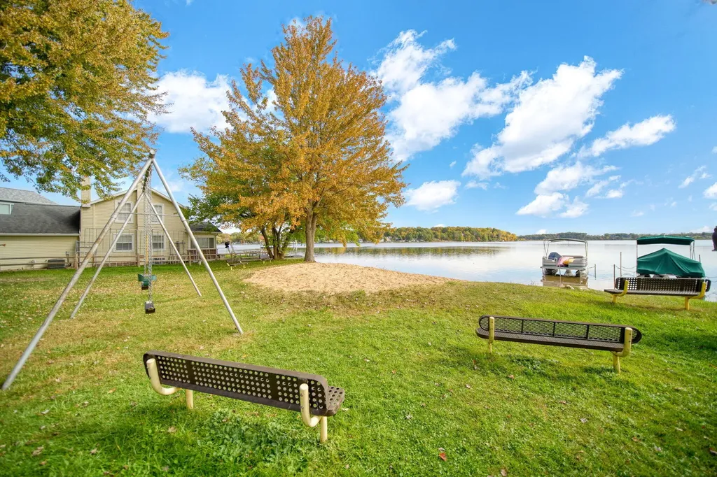 209 North Drive Brooklyn Village MI 49230