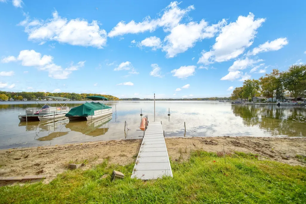 209 North Drive Brooklyn Village MI 49230
