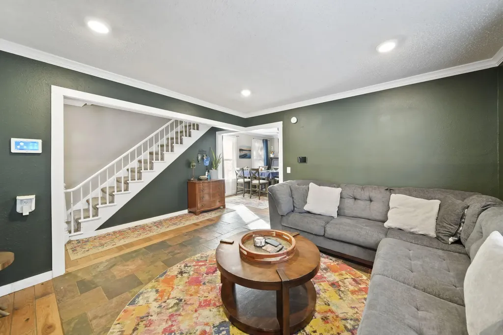 335 Wall Street Jackson City MI 49203