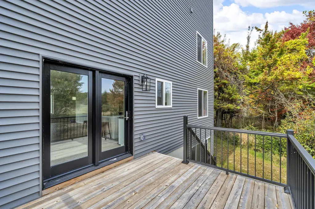 6835 S Price Lake Drive Leoni Township MI 49201