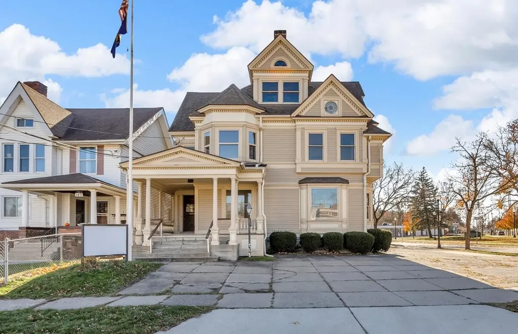 601 S Jackson Street Jackson City MI 49203