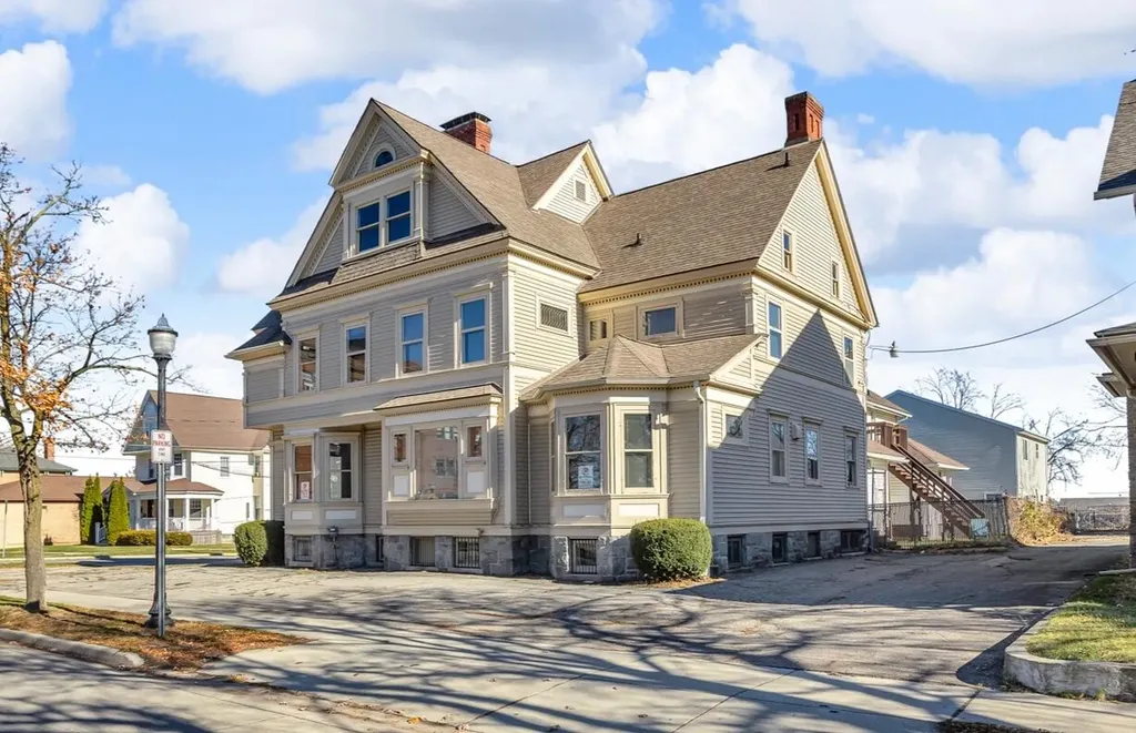 601 S Jackson Street Jackson City MI 49203