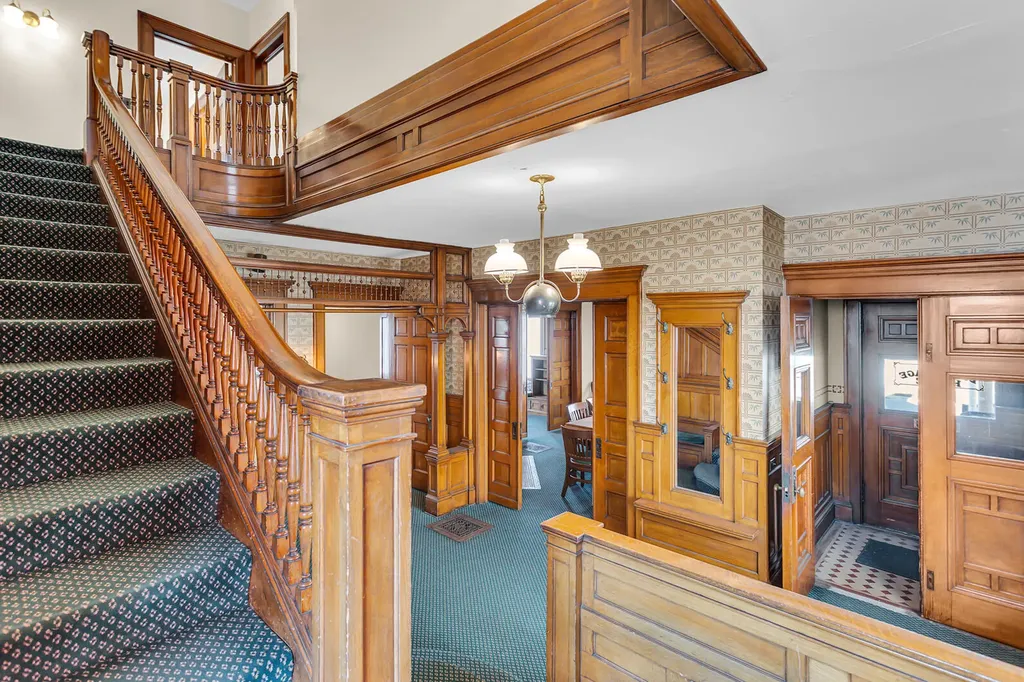 601 S Jackson Street Jackson City MI 49203