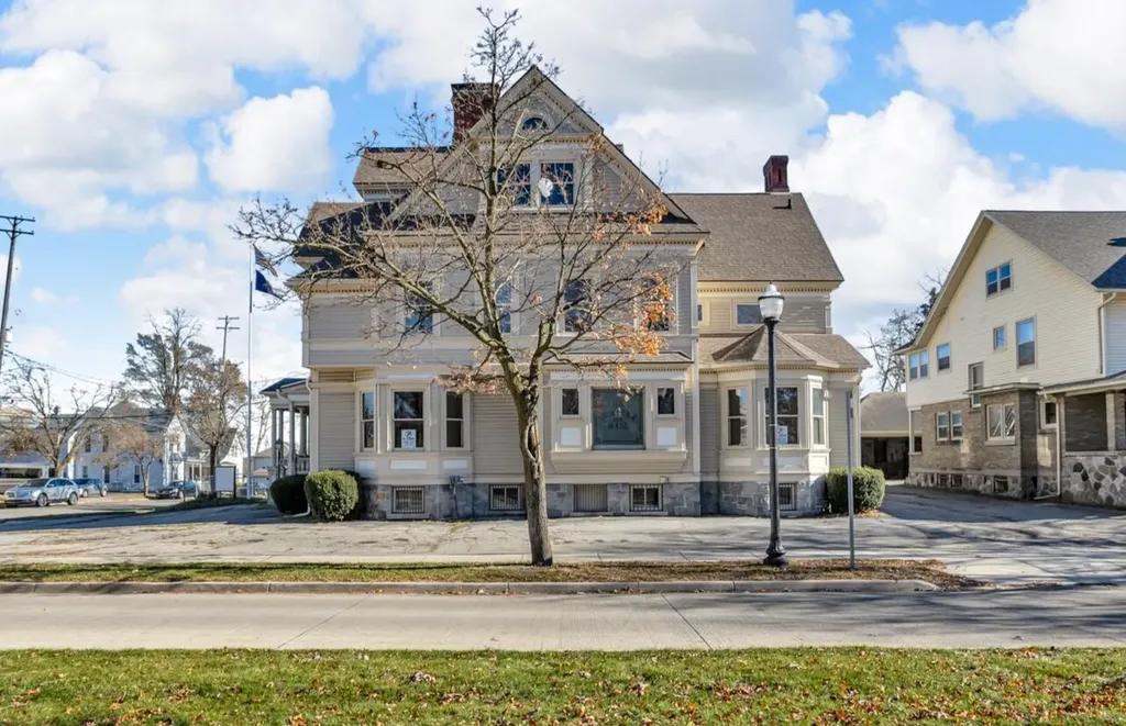 601 S Jackson Street Jackson City MI 49203