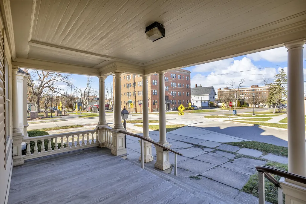 601 S Jackson Street Jackson City MI 49203