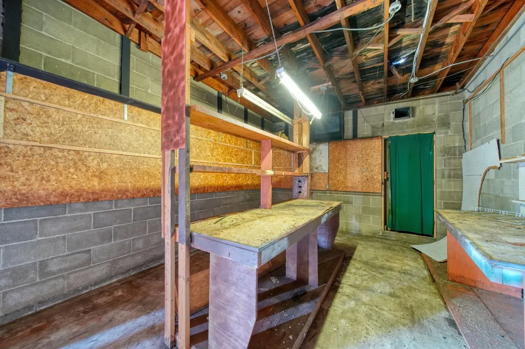 1314 Lansing Avenue Jackson City MI 49202