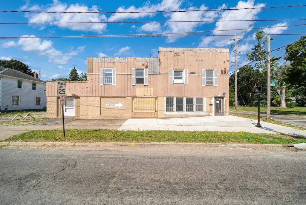 1314 Lansing Avenue Jackson City MI 49202
