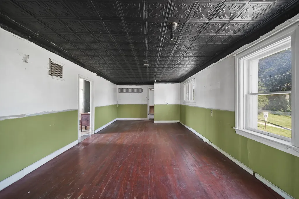 1314 Lansing Avenue Jackson City MI 49202