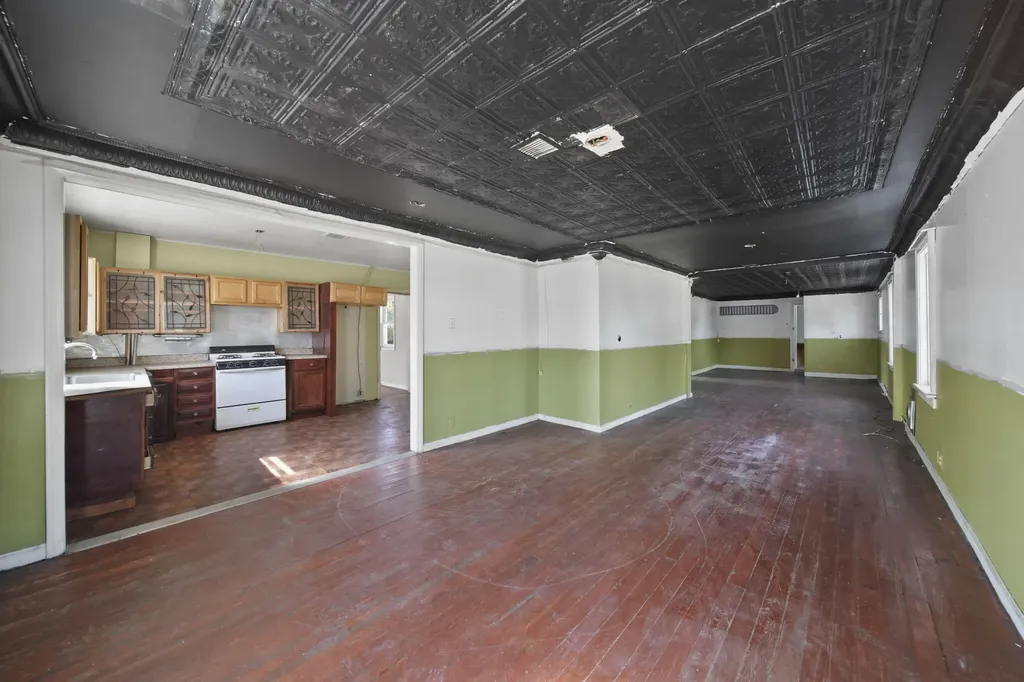 1314 Lansing Avenue Jackson City MI 49202