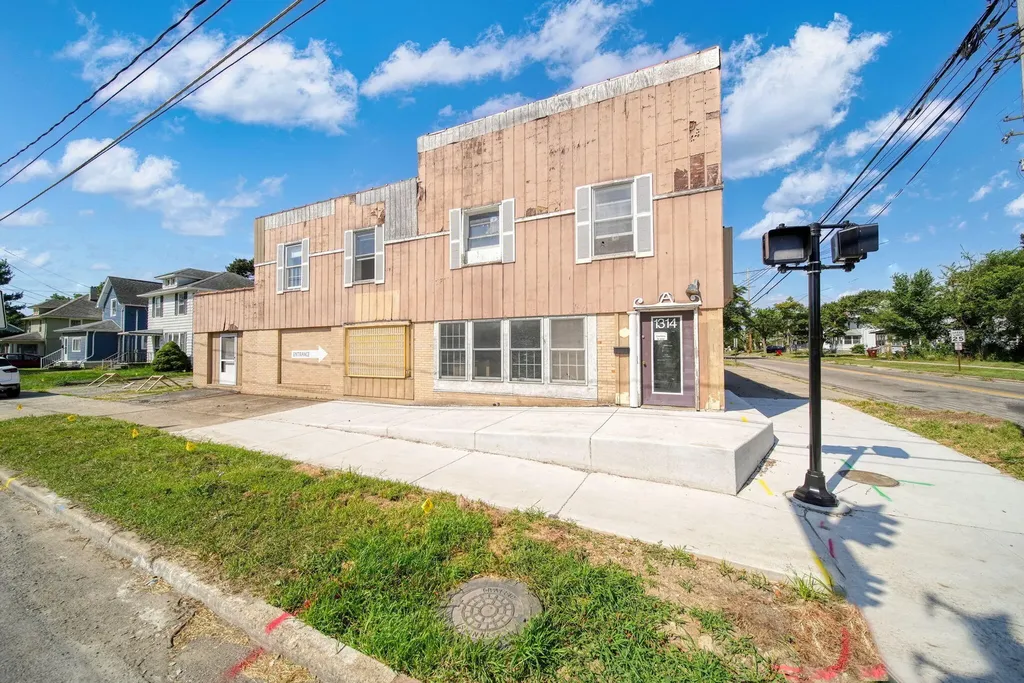 1314 Lansing Avenue Jackson City MI 49202
