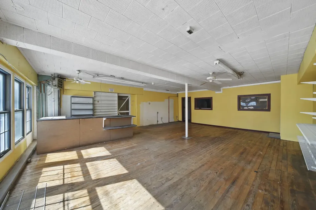 1314 Lansing Avenue Jackson City MI 49202