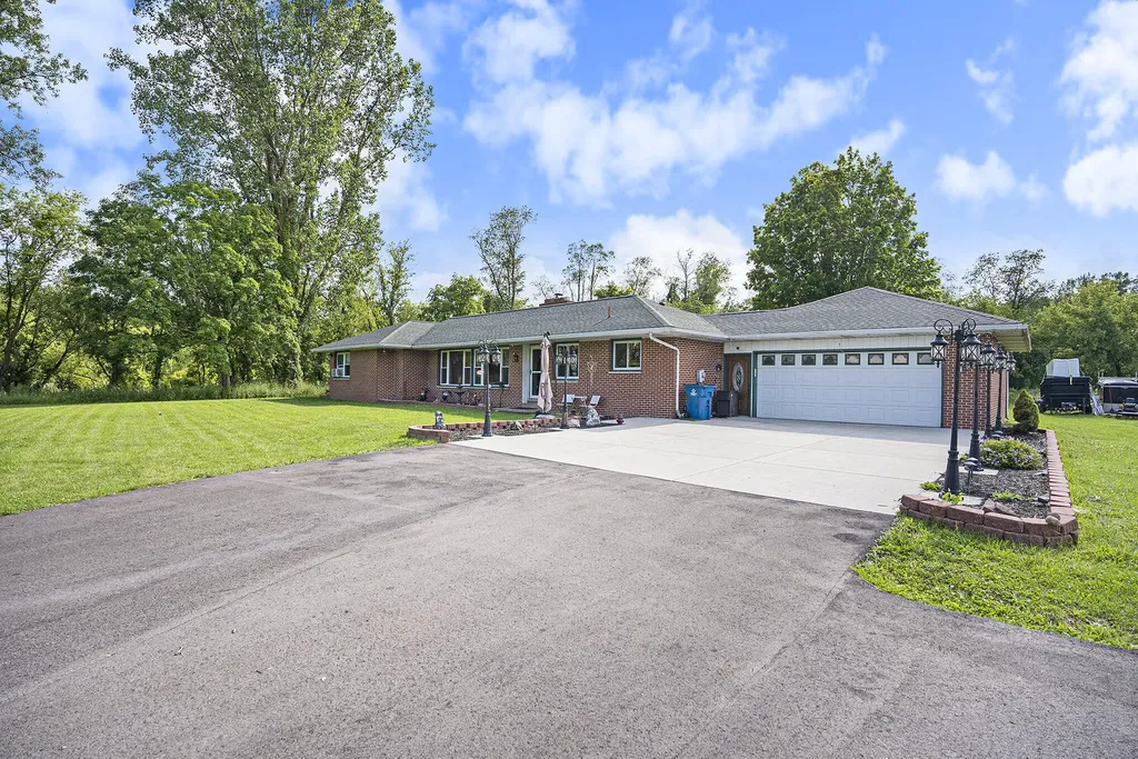 956 29 1/2 Mile Road Albion Township MI 49224