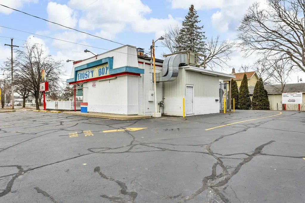 1201 Cooper Street Jackson City MI 49202