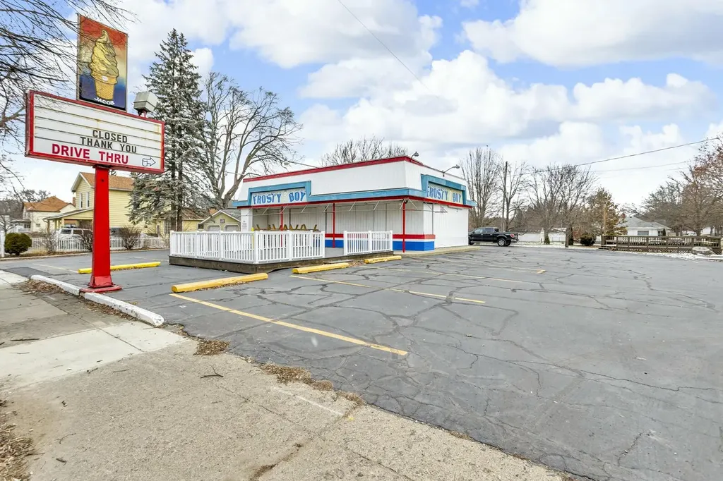 1201 Cooper Street Jackson City MI 49202