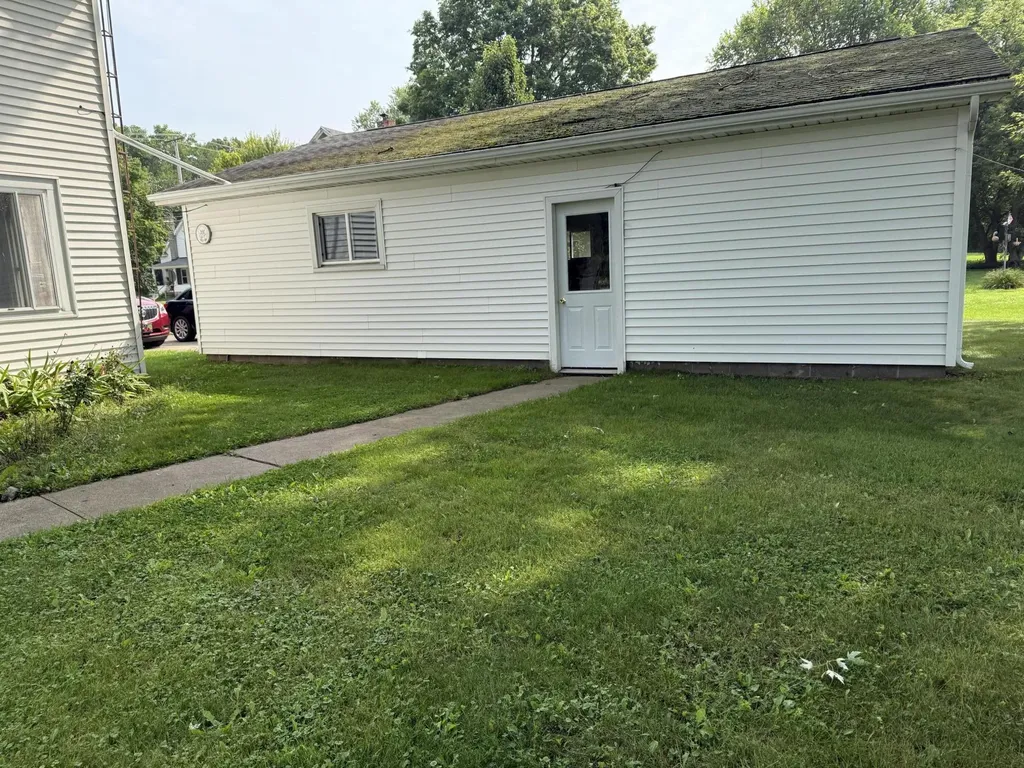 301 Mill Street Leslie City MI 49251