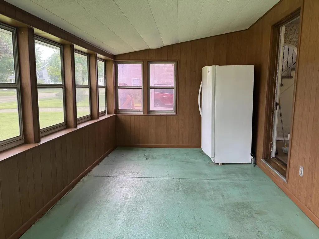 301 Mill Street Leslie City MI 49251