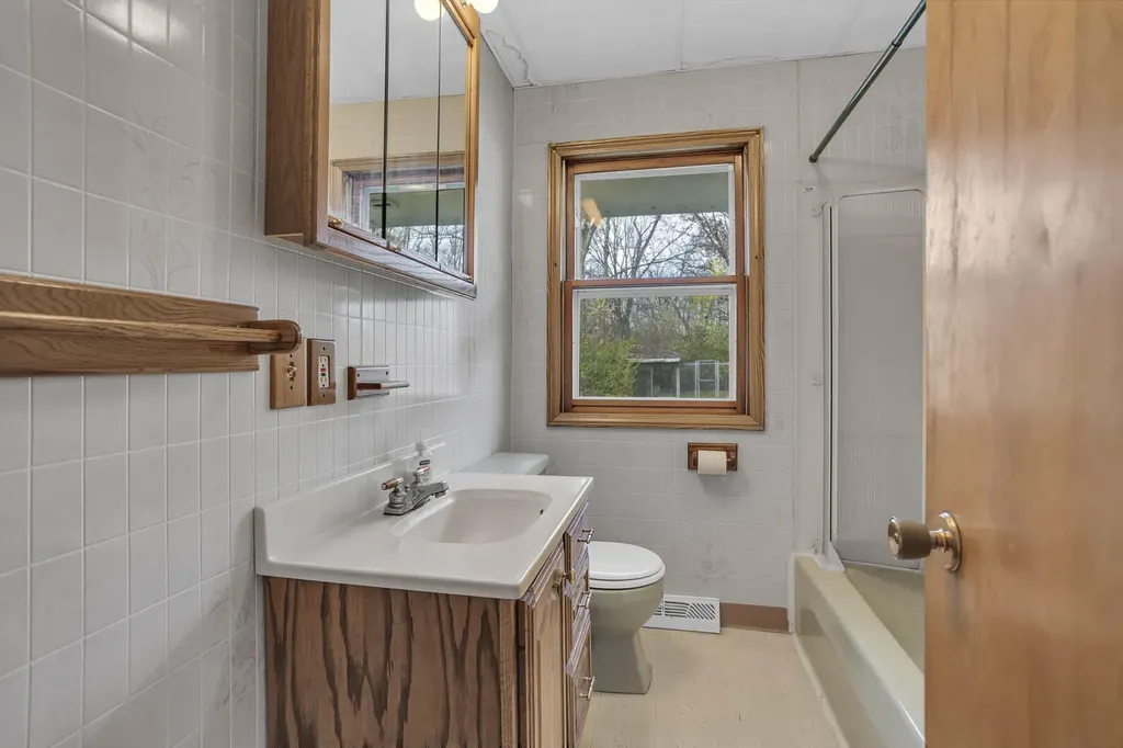 4946 Page Avenue Leoni Township MI 49254