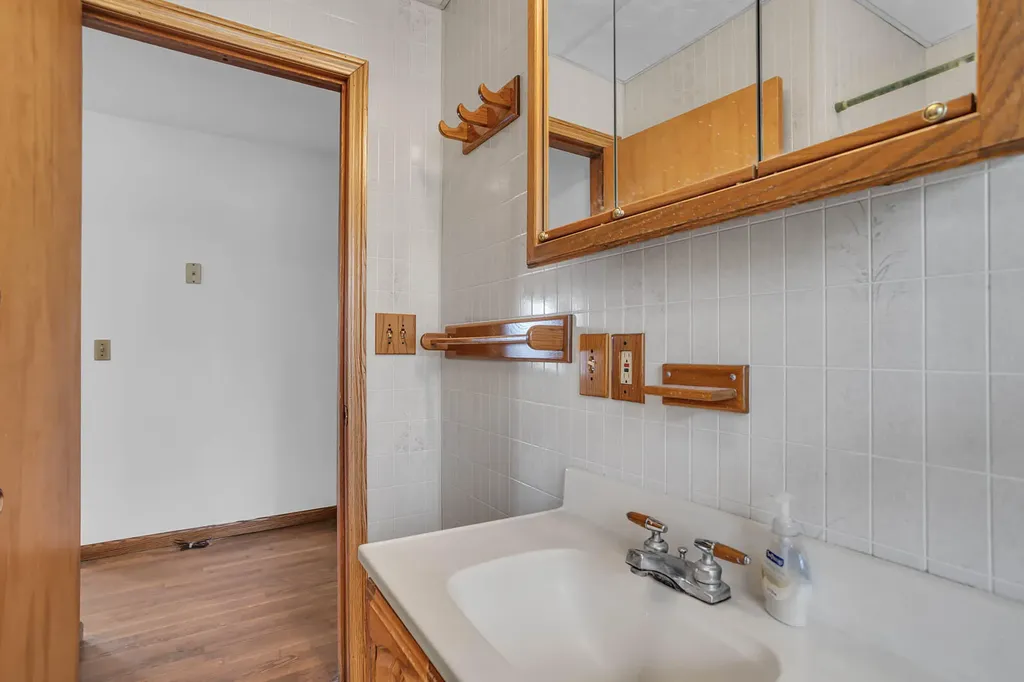 4946 Page Avenue Leoni Township MI 49254