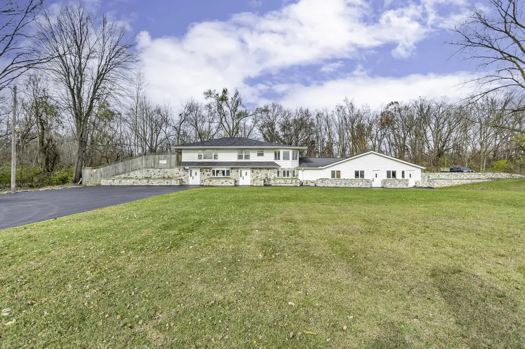 4946 Page Avenue Leoni Township MI 49254