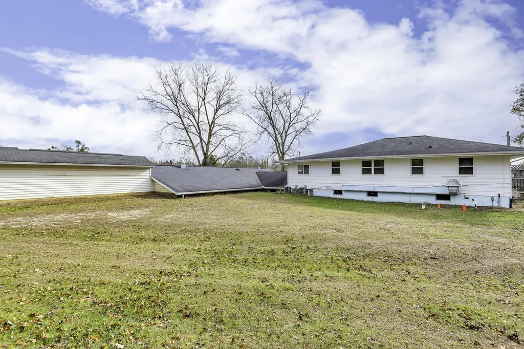 4946 Page Avenue Leoni Township MI 49254