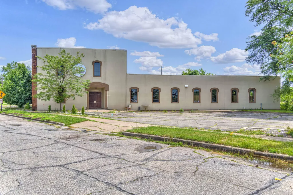409-429 Hupp Avenue Jackson City MI 49201