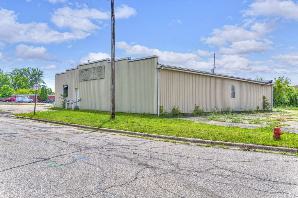 409-429 Hupp Avenue Jackson City MI 49201