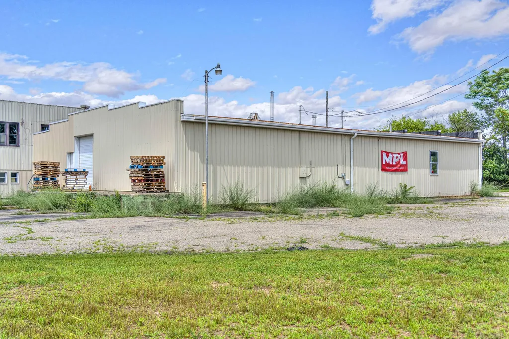 409-429 Hupp Avenue Jackson City MI 49201