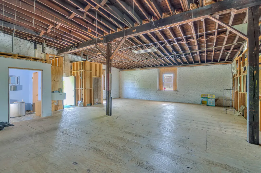 409-429 Hupp Avenue Jackson City MI 49201