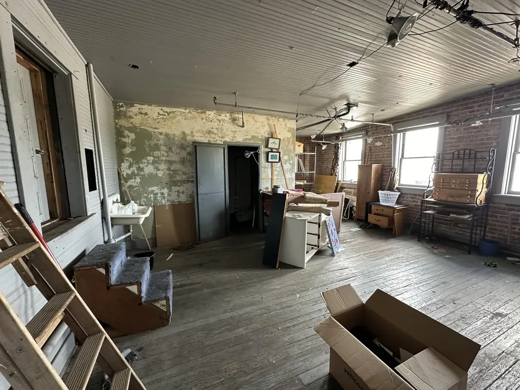 414 N Jackson Street Jackson City MI 49201