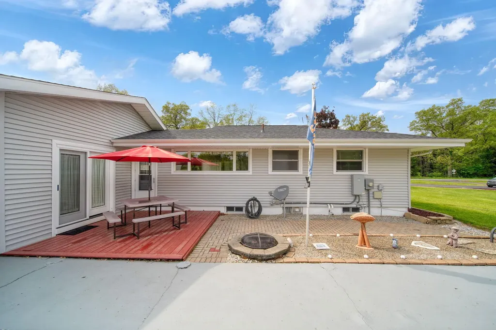 7465 Cement City Road Columbia Township MI 49230