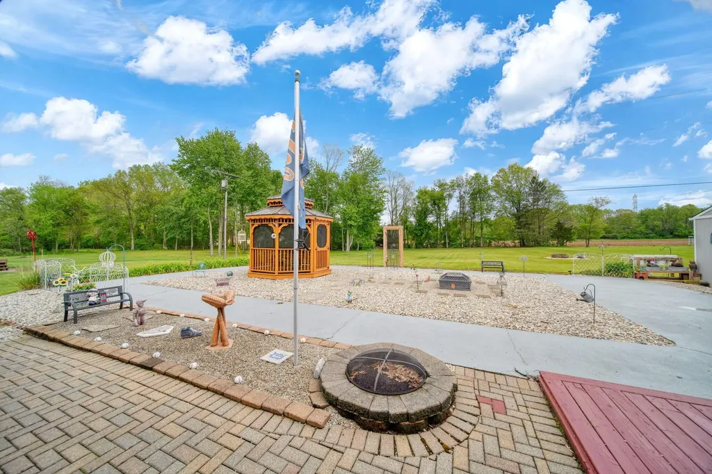 7465 Cement City Road Columbia Township MI 49230