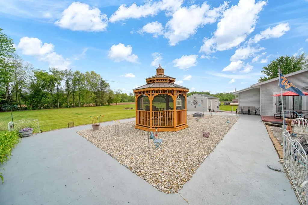 7465 Cement City Road Columbia Township MI 49230