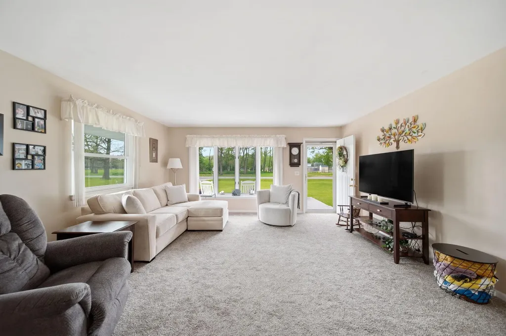 7465 Cement City Road Columbia Township MI 49230