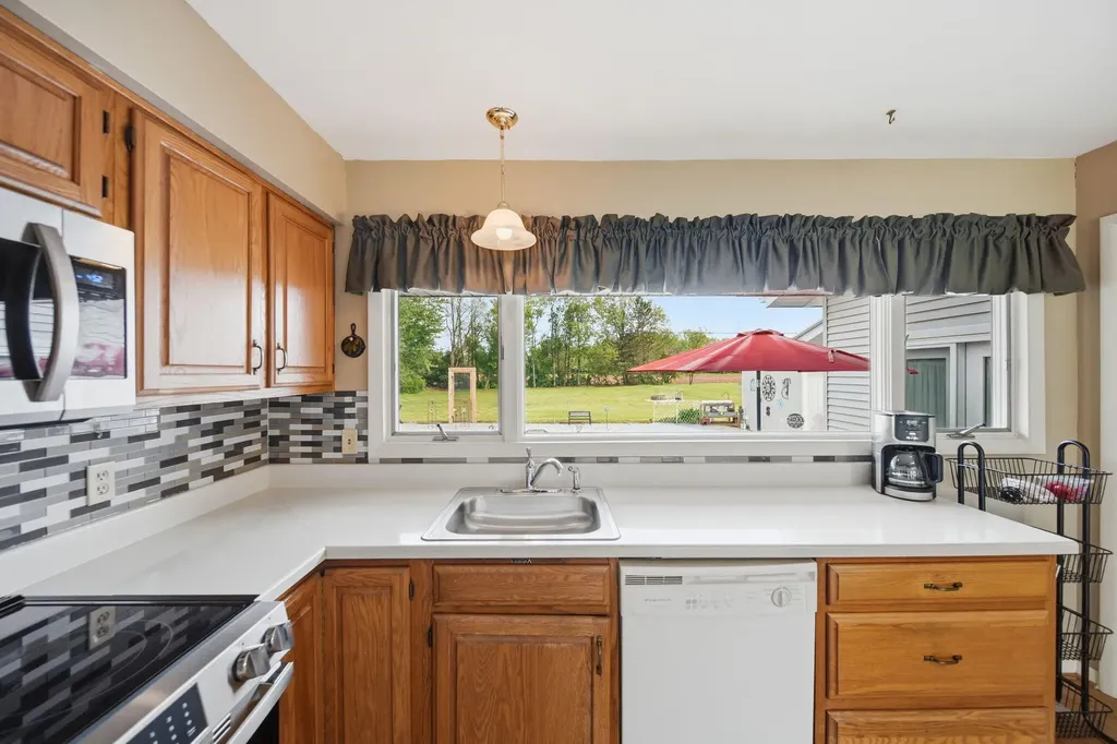 7465 Cement City Road Columbia Township MI 49230
