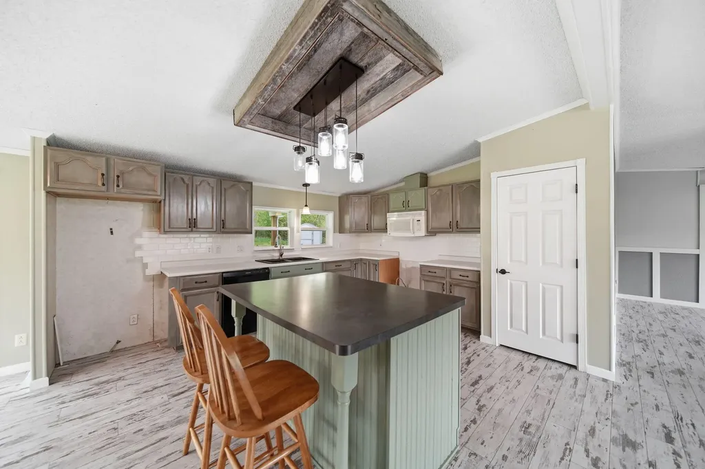 120 Kathy Lane Columbia Township MI 49230