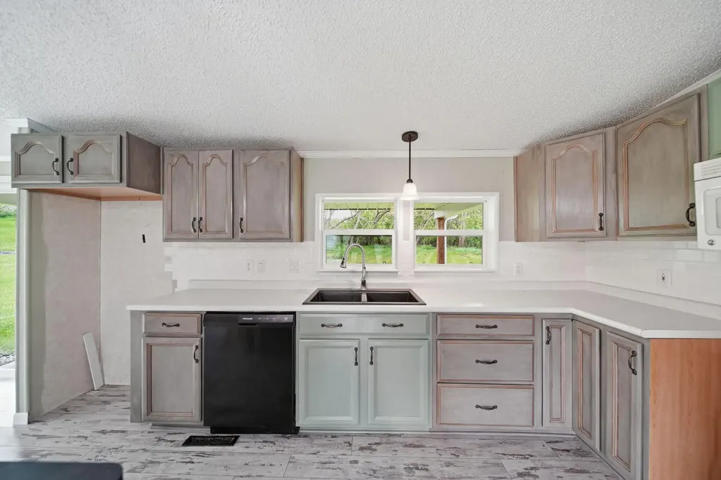 120 Kathy Lane Columbia Township MI 49230