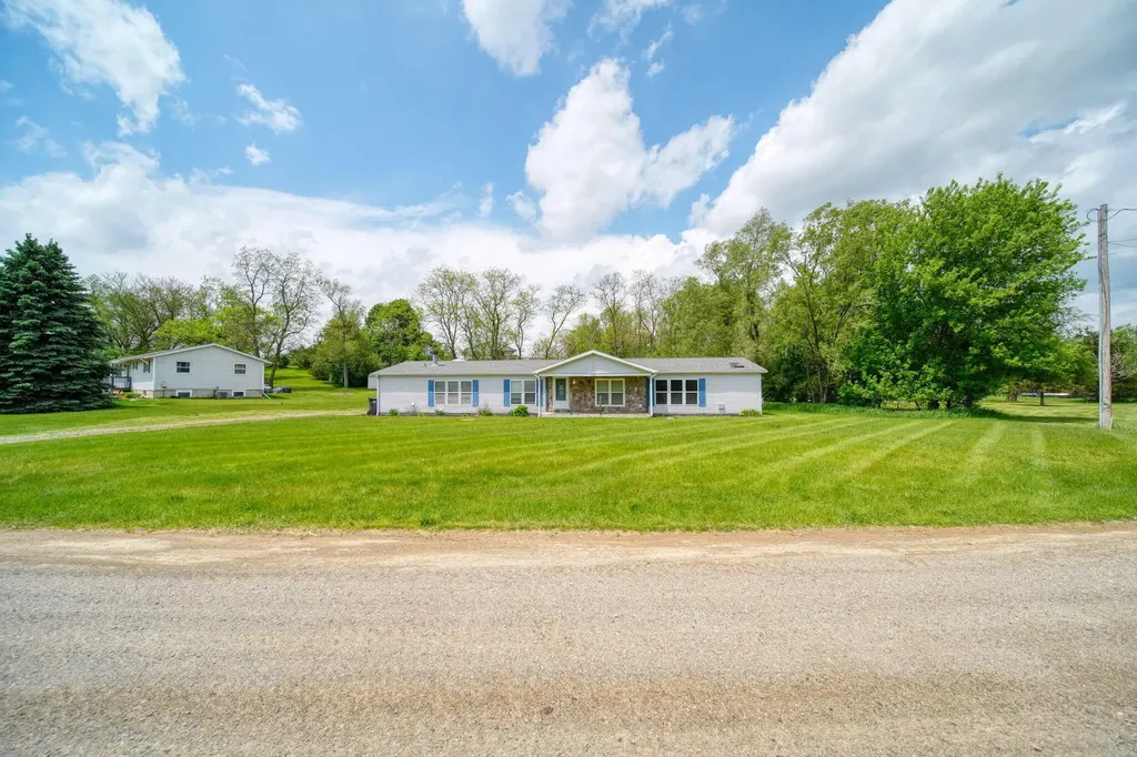 120 Kathy Lane Columbia Township MI 49230