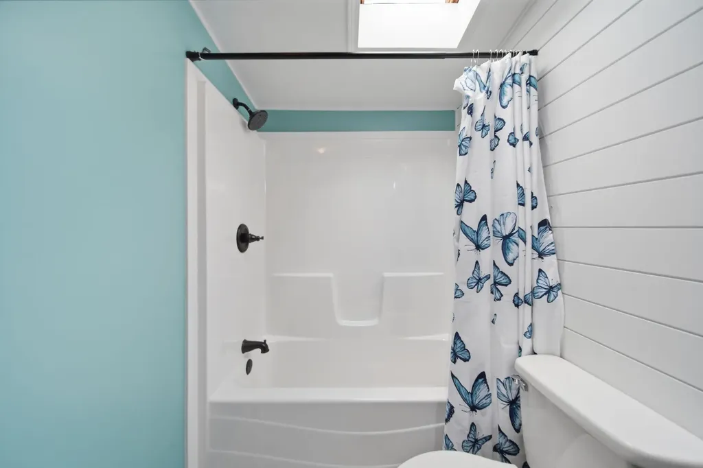 120 Kathy Lane Columbia Township MI 49230