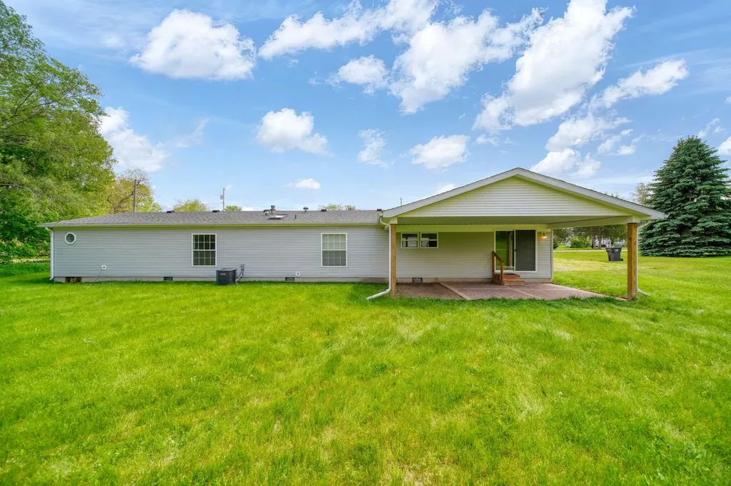 120 Kathy Lane Columbia Township MI 49230