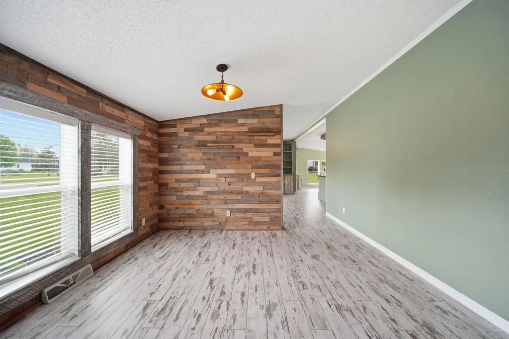 120 Kathy Lane Columbia Township MI 49230