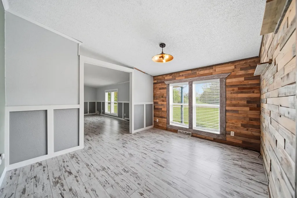 120 Kathy Lane Columbia Township MI 49230