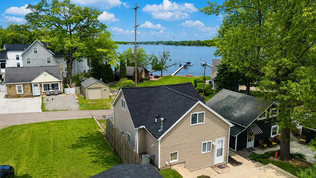 2948 Russell Court Columbia Township MI 49234
