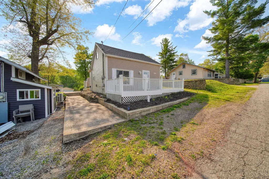 2948 Russell Court Columbia Township MI 49234