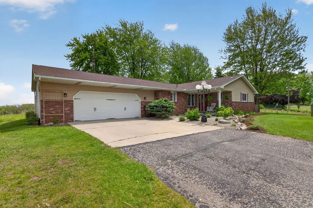 4415 N Rogers Highway Raisin Township MI 49229