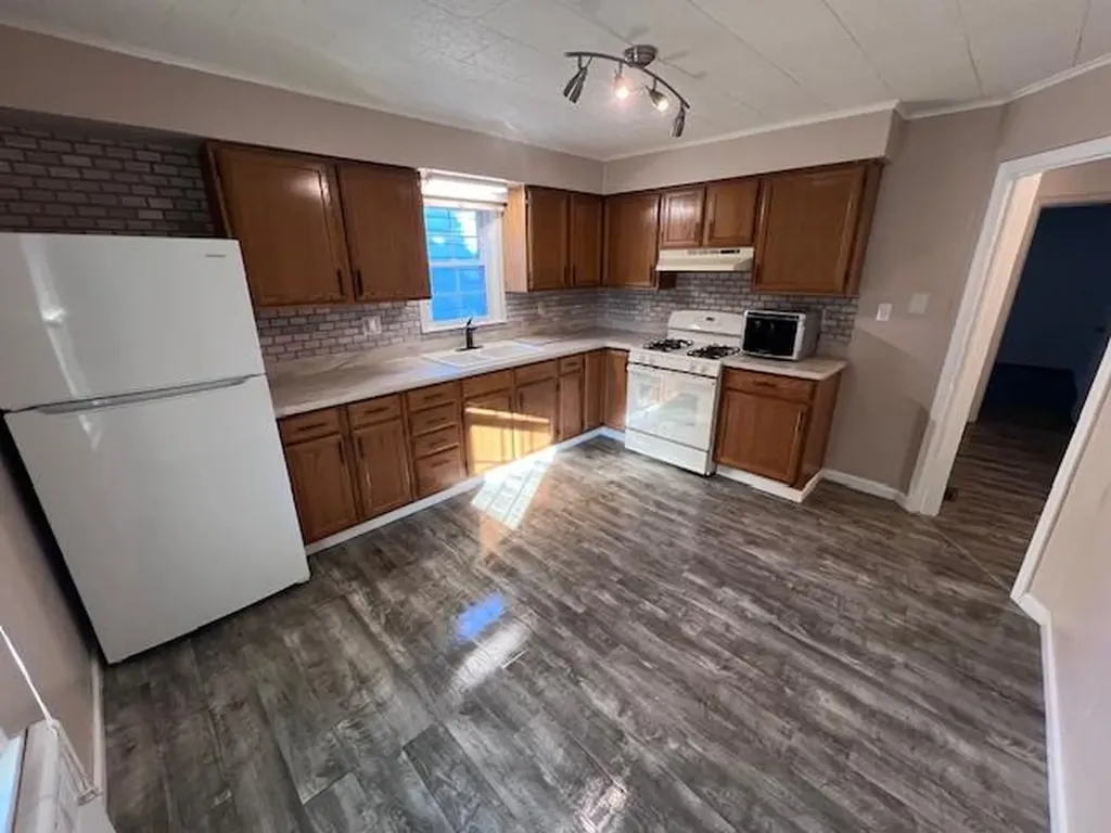 1038 S West Avenue Jackson City MI 49203