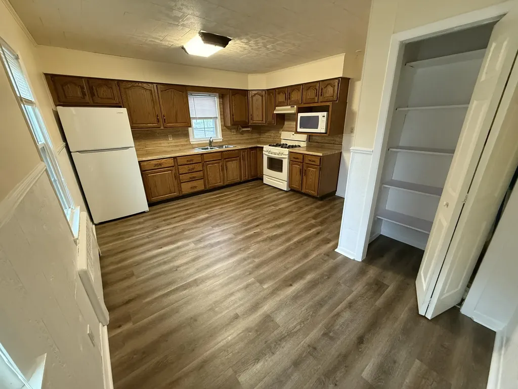1038 S West Avenue Jackson City MI 49203