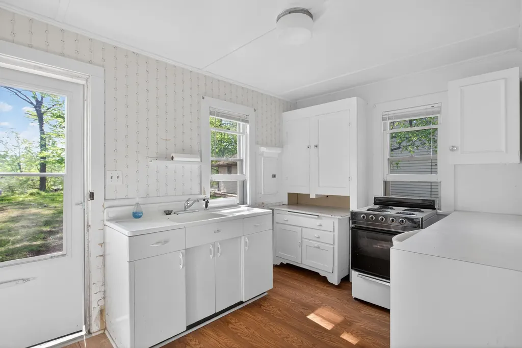 5036 Schrah Drive Waterloo Township MI 49259