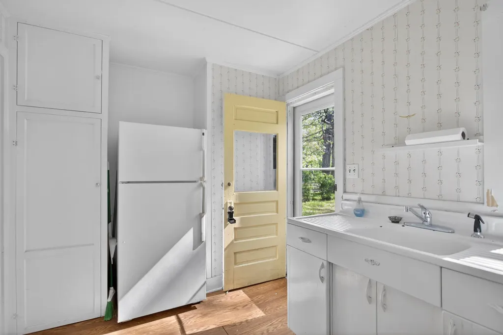 5036 Schrah Drive Waterloo Township MI 49259