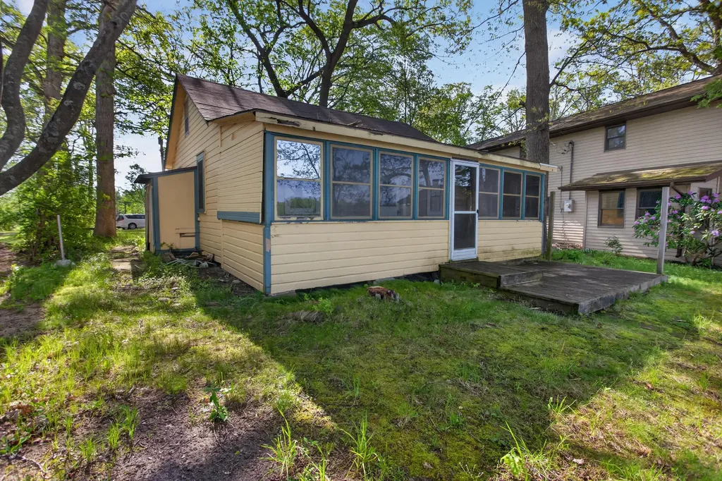 5036 Schrah Drive Waterloo Township MI 49259